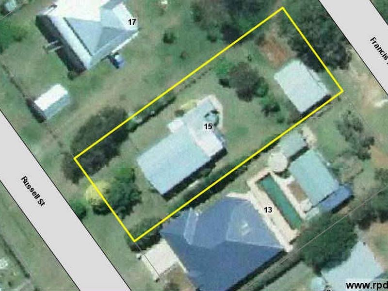 15 Russell Street, Esk QLD 4312