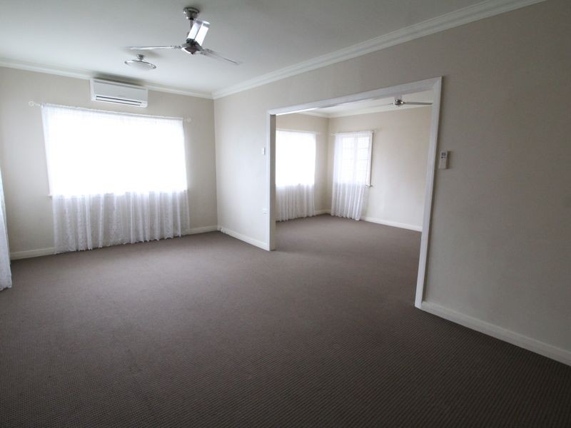 70 Dingyarra Street, Toogoolawah QLD 4313