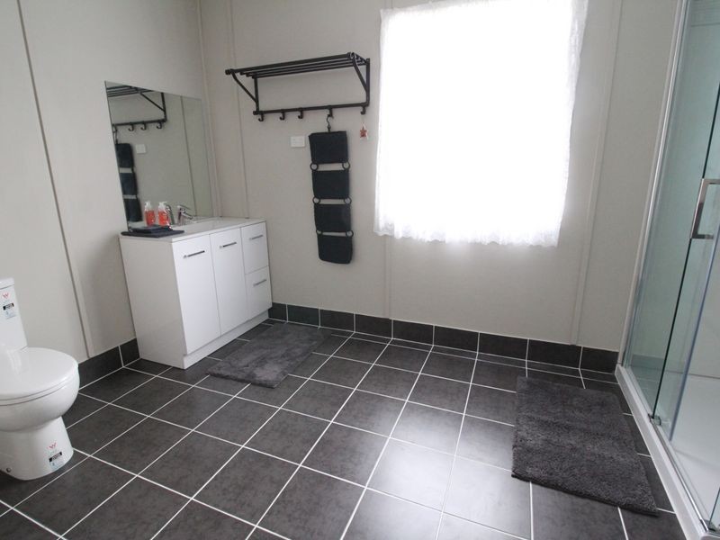 70 Dingyarra Street, Toogoolawah QLD 4313