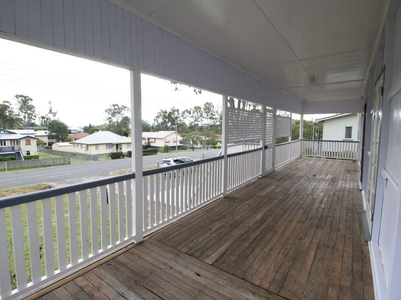 70 Dingyarra Street, Toogoolawah QLD 4313