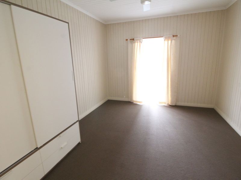 70 Dingyarra Street, Toogoolawah QLD 4313