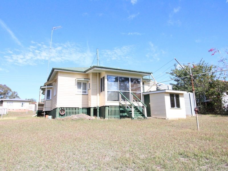 59 Fulham Street, Toogoolawah QLD 4313
