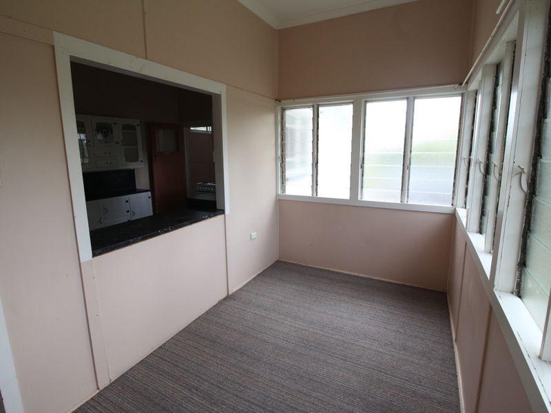 73 Middle Street, Esk QLD 4312