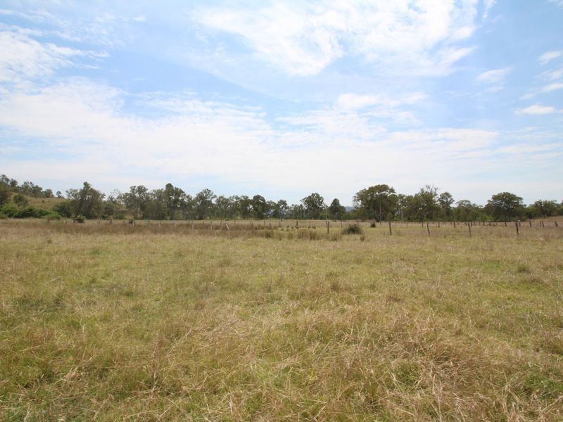 8247 D’Aguilar Highway, Moore QLD 4306