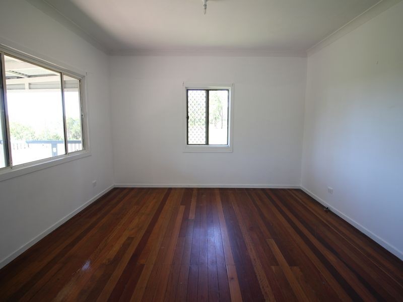 205 Highland Street, Esk QLD 4312