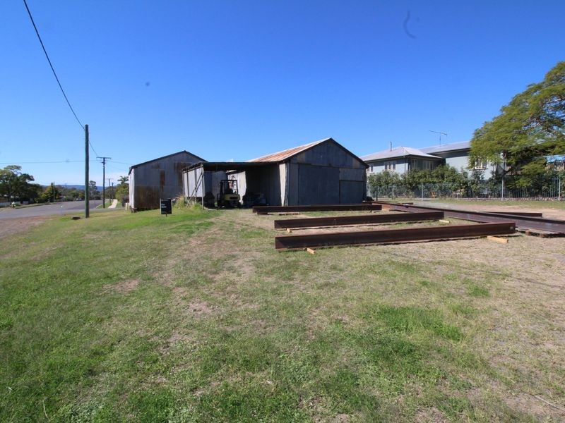 11 Cairnscroft Street, Toogoolawah QLD 4313