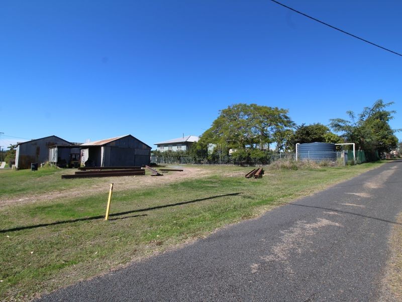11 Cairnscroft Street, Toogoolawah QLD 4313