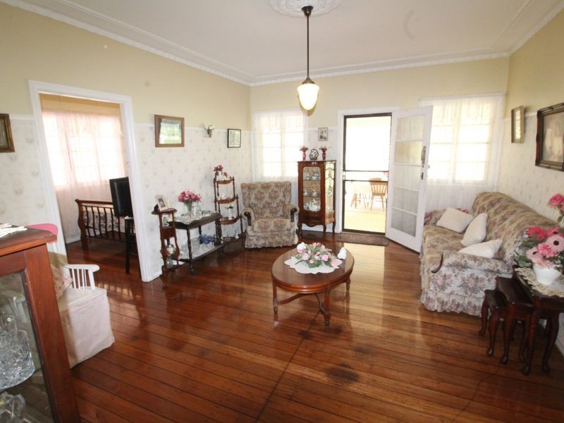 106 Dunlop Road, Esk QLD 4312