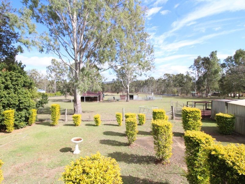 106 Dunlop Road, Esk QLD 4312