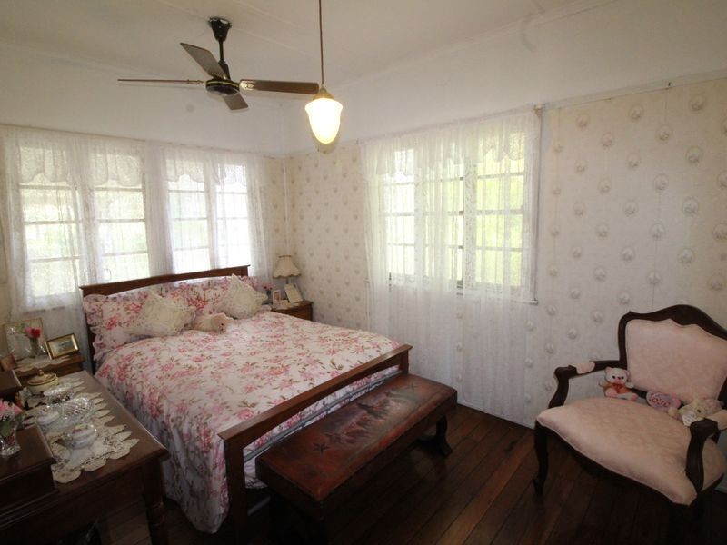 106 Dunlop Road, Esk QLD 4312