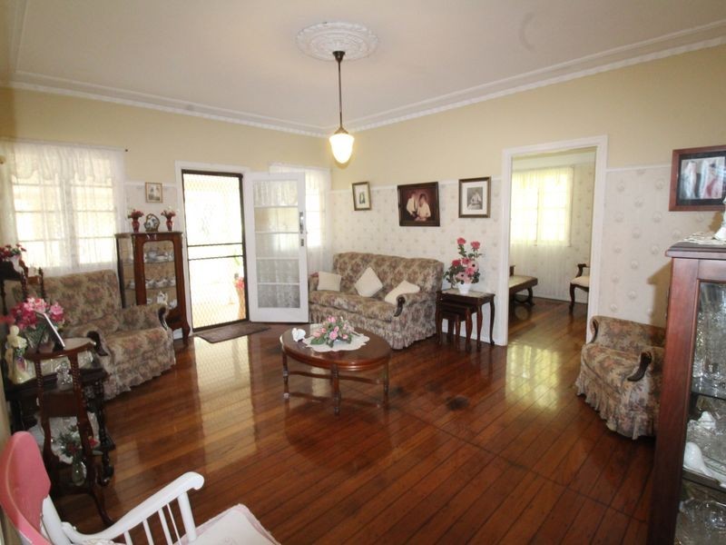 106 Dunlop Road, Esk QLD 4312