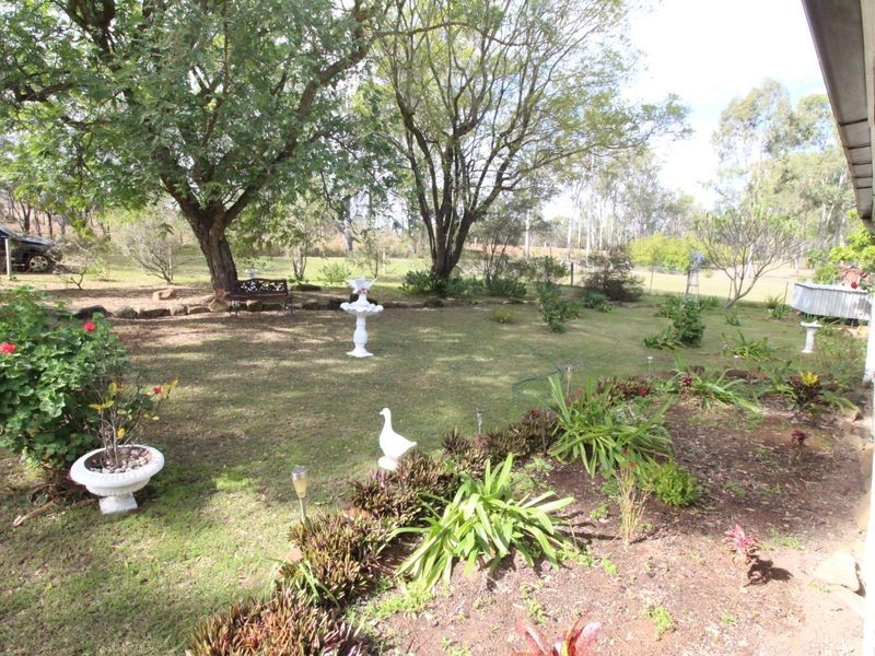 106 Dunlop Road, Esk QLD 4312