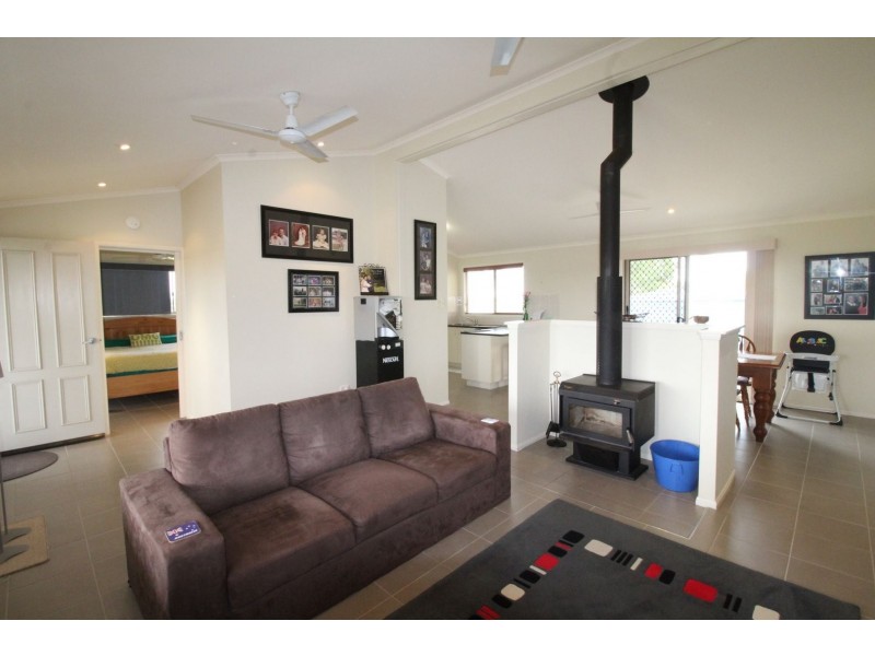 2985 Wivenhoe Somerset Road, Somerset Dam QLD 4312