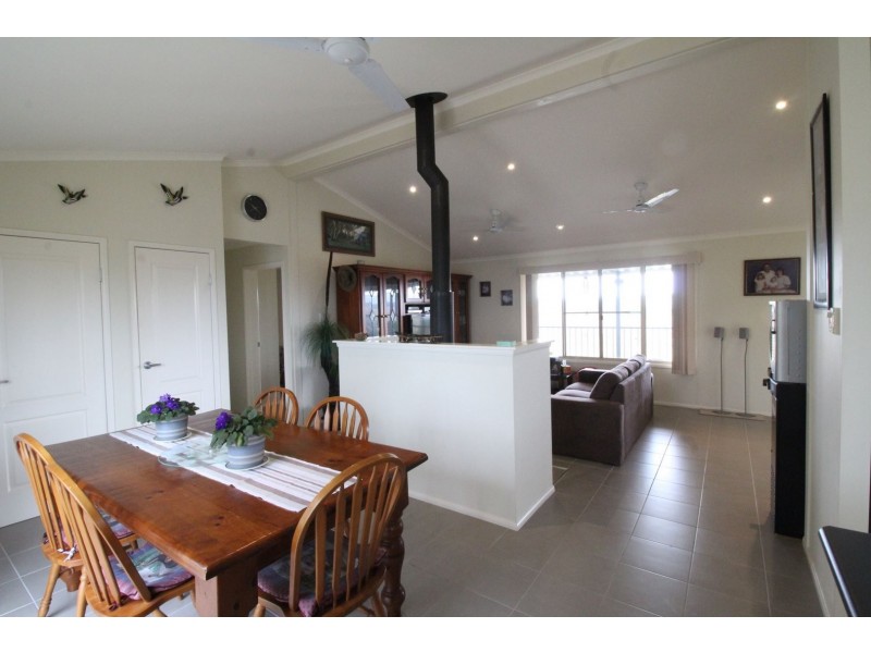 2985 Wivenhoe Somerset Road, Somerset Dam QLD 4312