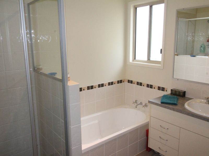 2985 Wivenhoe Somerset Road, Somerset Dam QLD 4312