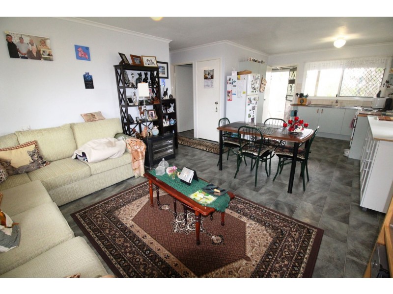 33 Elizabeth Street, Esk QLD 4312