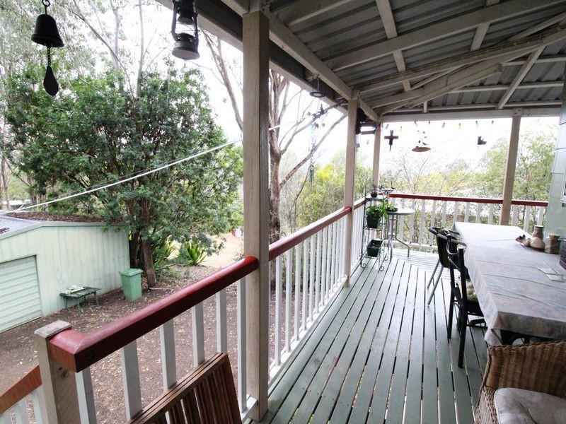 33 Elizabeth Street, Esk QLD 4312