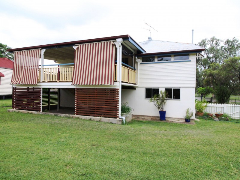 37 Gardner Street, Toogoolawah QLD 4313