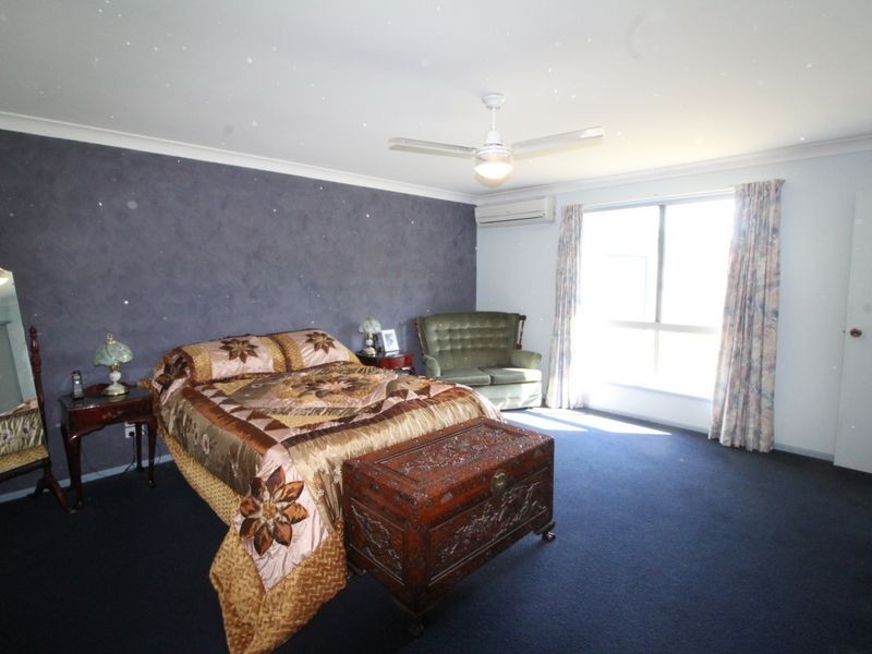 112 Dunlop Road, Esk QLD 4312