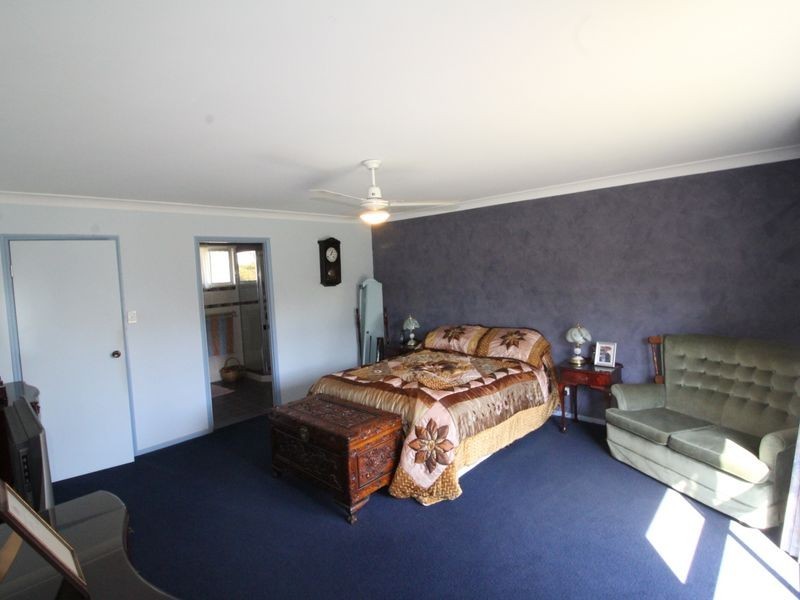 112 Dunlop Road, Esk QLD 4312