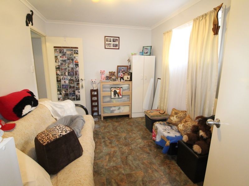 33 Elizabeth Street, Esk QLD 4312