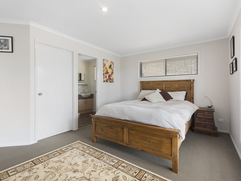 80 Mackenzie Lane, Redbank Creek QLD 4312
