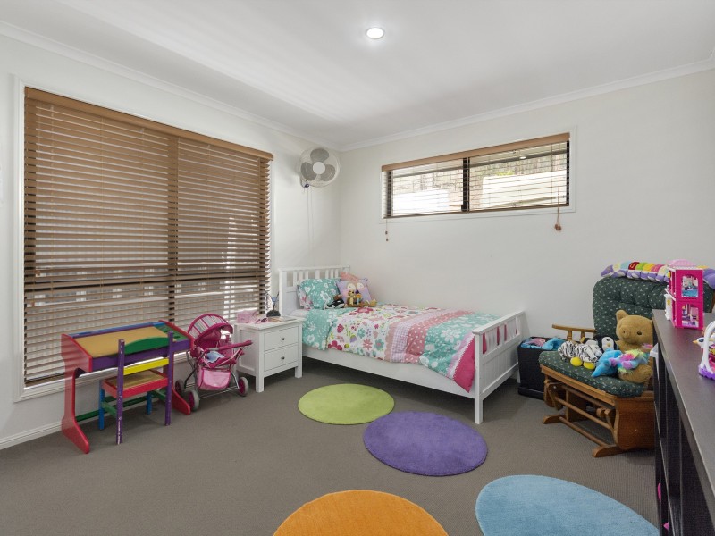 80 Mackenzie Lane, Redbank Creek QLD 4312