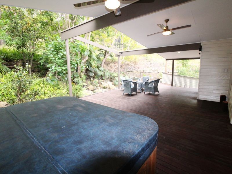 7 Gully Street, Somerset Dam QLD 4312