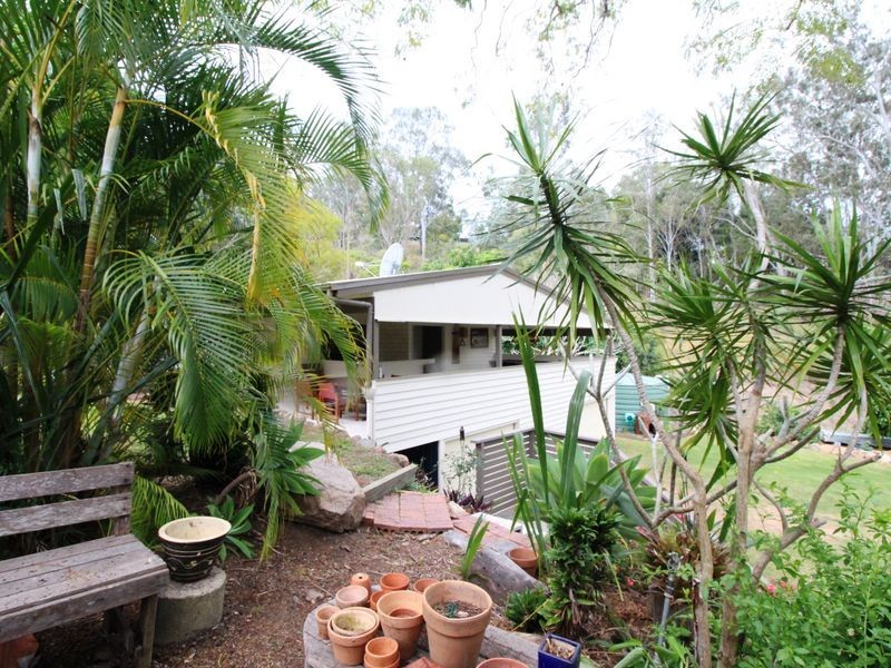 7 Gully Street, Somerset Dam QLD 4312