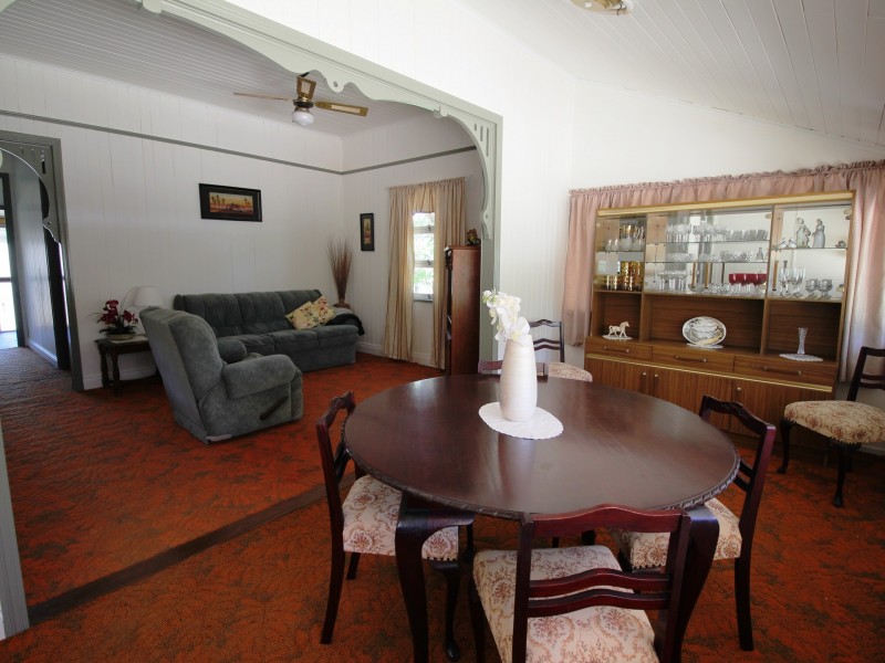 17 Dingyarra Street, Toogoolawah QLD 4313