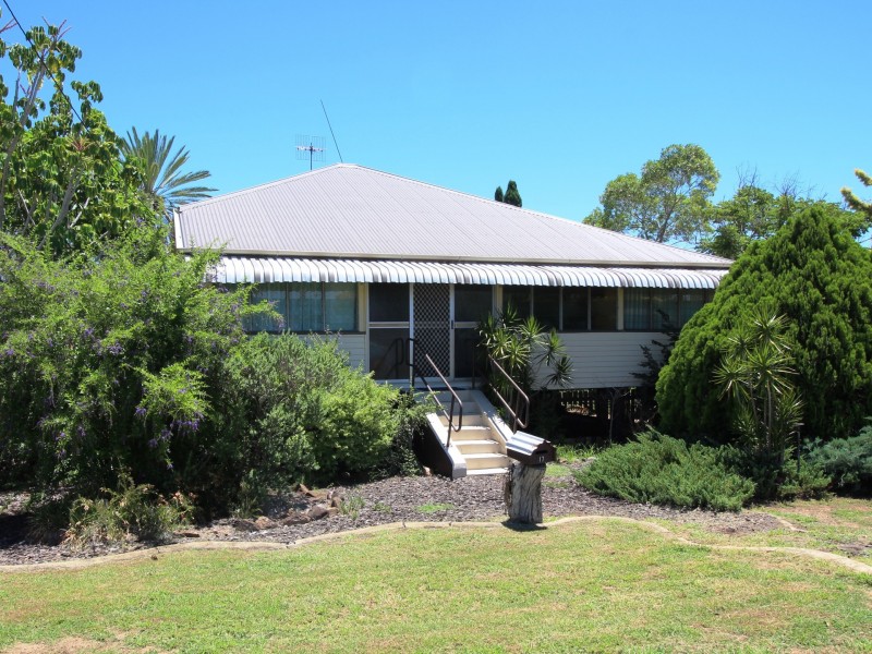 17 Dingyarra Street, Toogoolawah QLD 4313