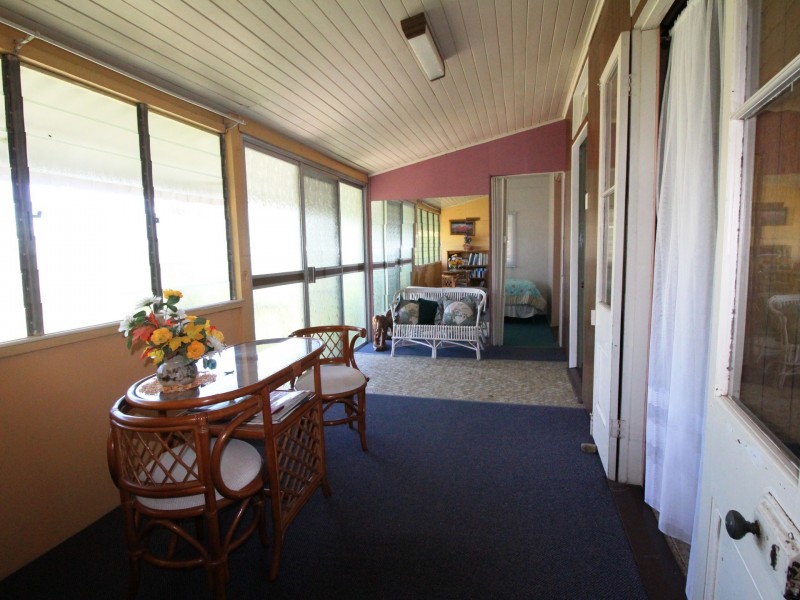 17 Dingyarra Street, Toogoolawah QLD 4313