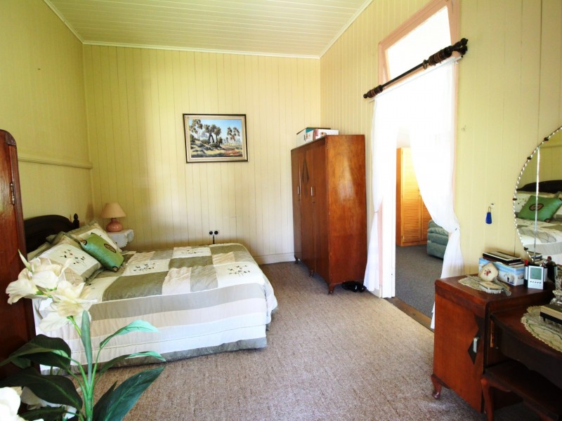 17 Dingyarra Street, Toogoolawah QLD 4313