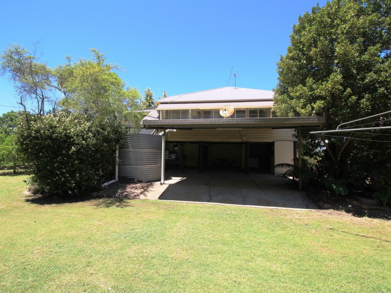 17 Dingyarra Street, Toogoolawah QLD 4313