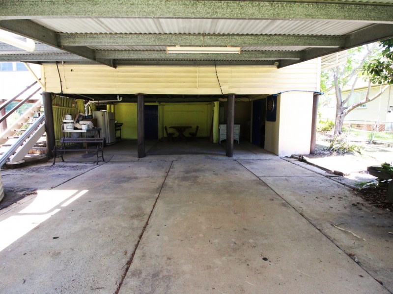 17 Dingyarra Street, Toogoolawah QLD 4313