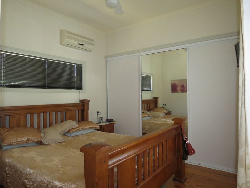 26 Russell Street, Esk QLD 4312