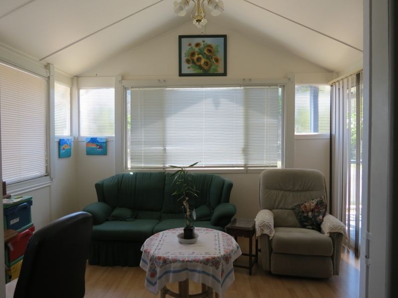 26 Russell Street, Esk QLD 4312