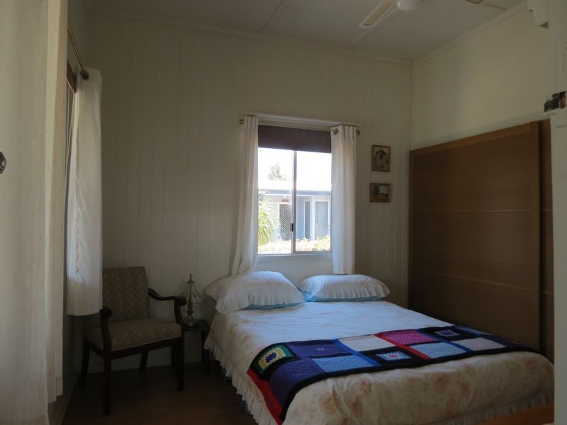 26 Russell Street, Esk QLD 4312