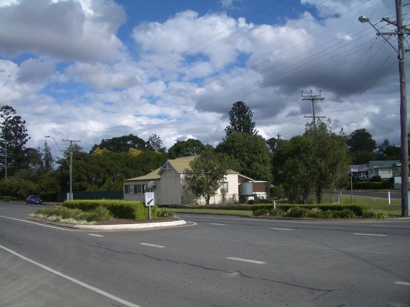 238 Ipswich Street, Esk QLD 4312