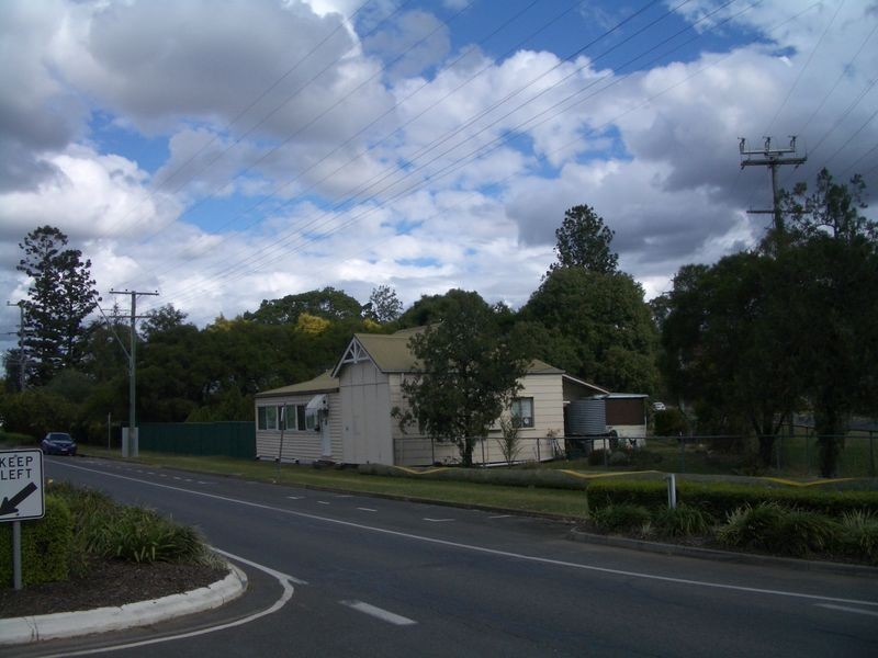 238 Ipswich Street, Esk QLD 4312