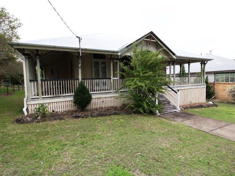 53 Highland Street, Esk QLD 4312