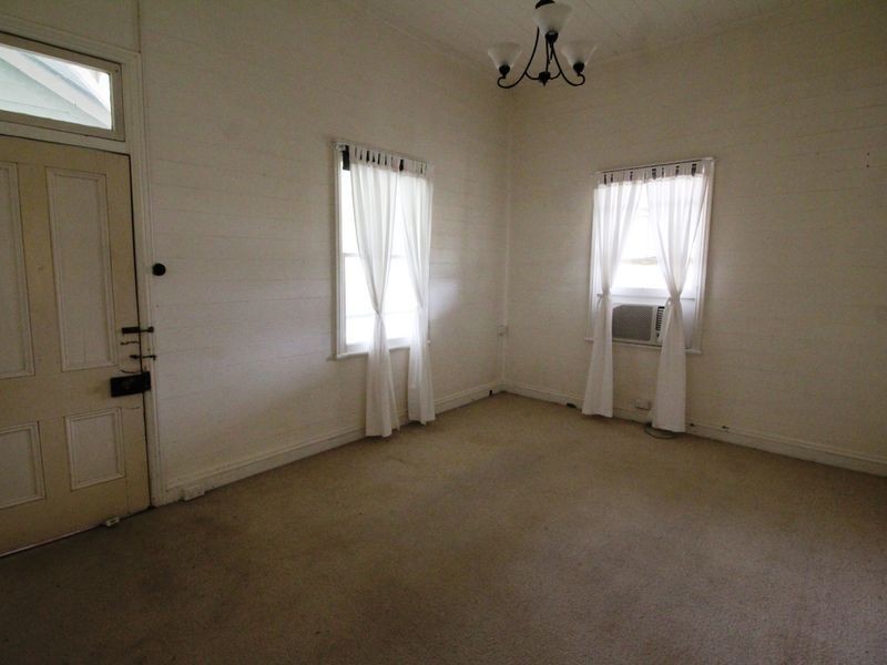 53 Highland Street, Esk QLD 4312