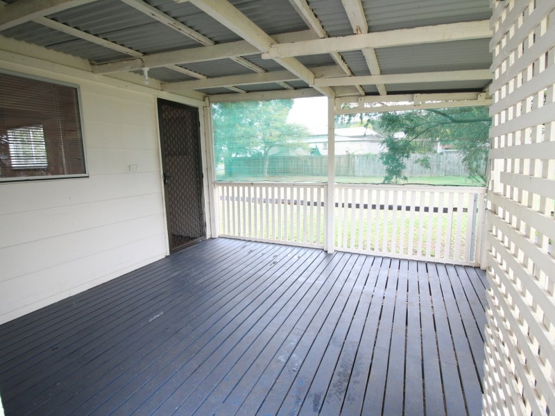 1a Pryde Street, Esk QLD 4312