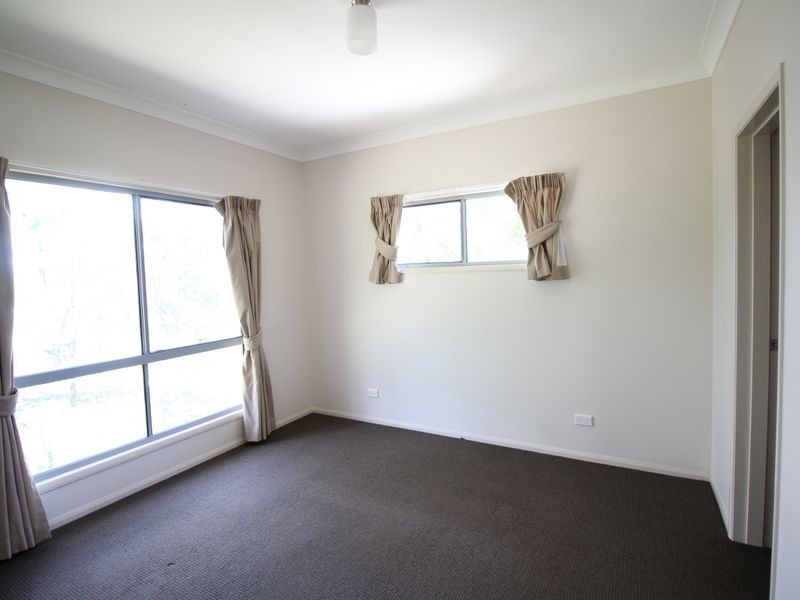 5 East Street, Esk QLD 4312