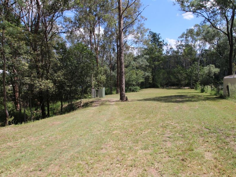 5 East Street, Esk QLD 4312