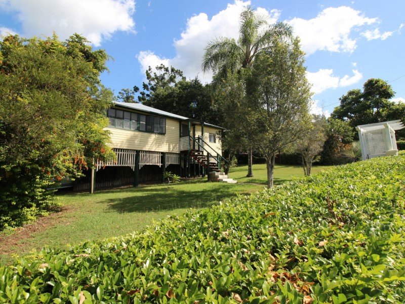 24 Elizabeth Street, Esk QLD 4312