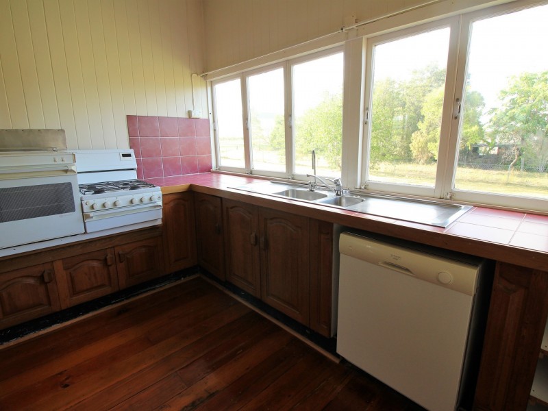 5871 Brisbane Valley Highway, Esk QLD 4312