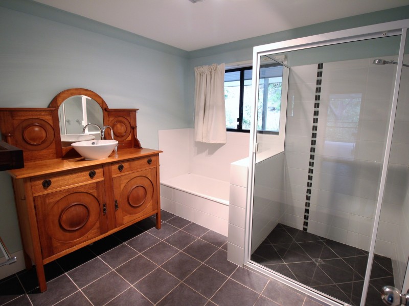 159 Highland Street, Esk QLD 4312