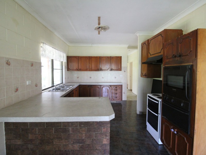 278 Deadhorse Lane, Toogoolawah QLD 4313