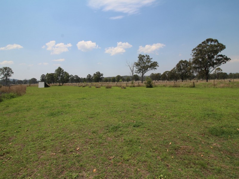 278 Deadhorse Lane, Toogoolawah QLD 4313